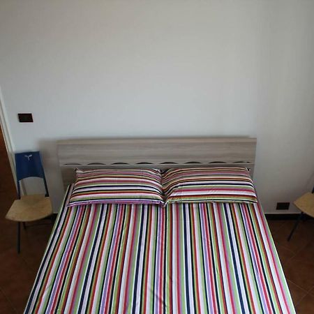 Appartement La Casetta Di Graziella à Vezzi Portio Extérieur photo