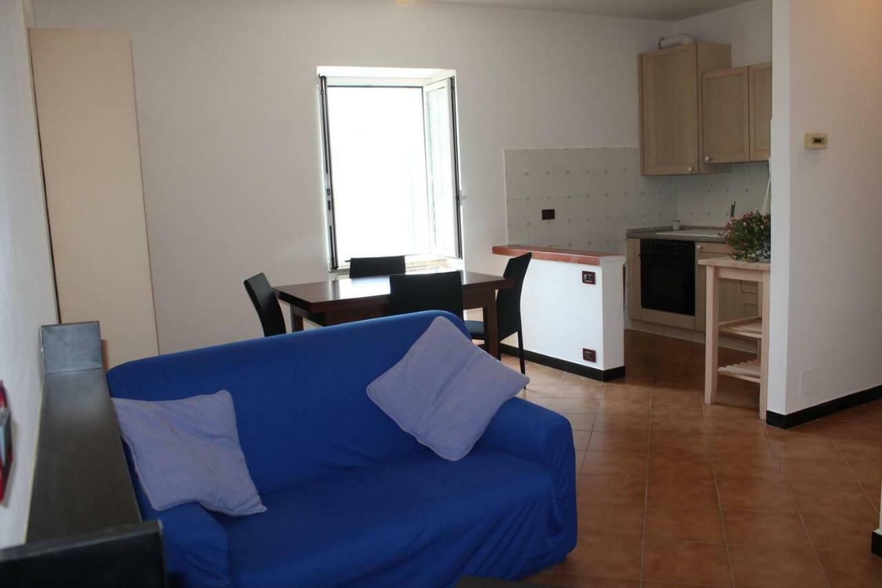 Appartement La Casetta Di Graziella à Vezzi Portio Extérieur photo